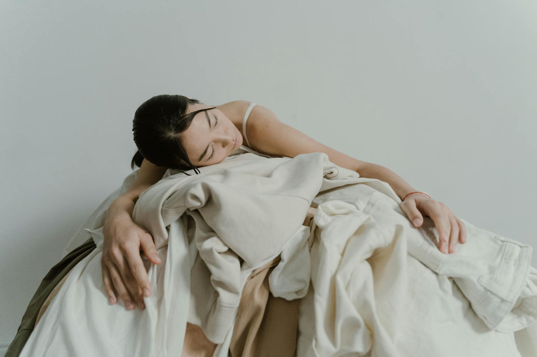 30 awesome hacks to recycle your old bedding