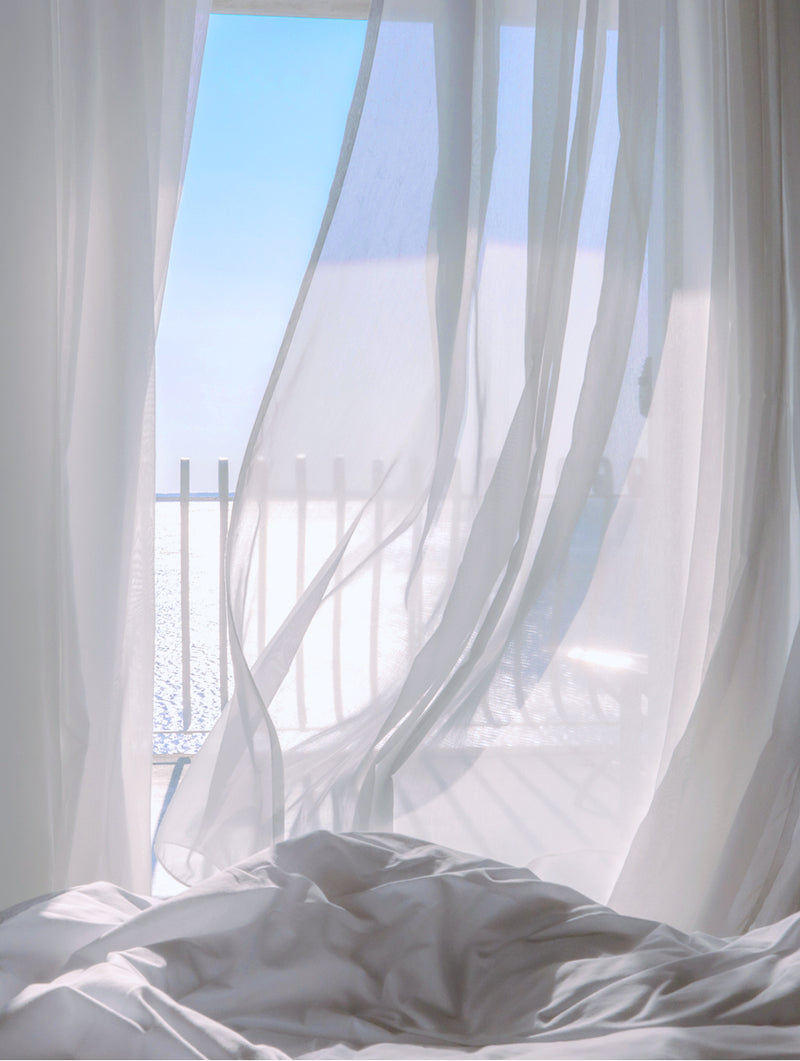 Keeps your sleep fresh and dry.